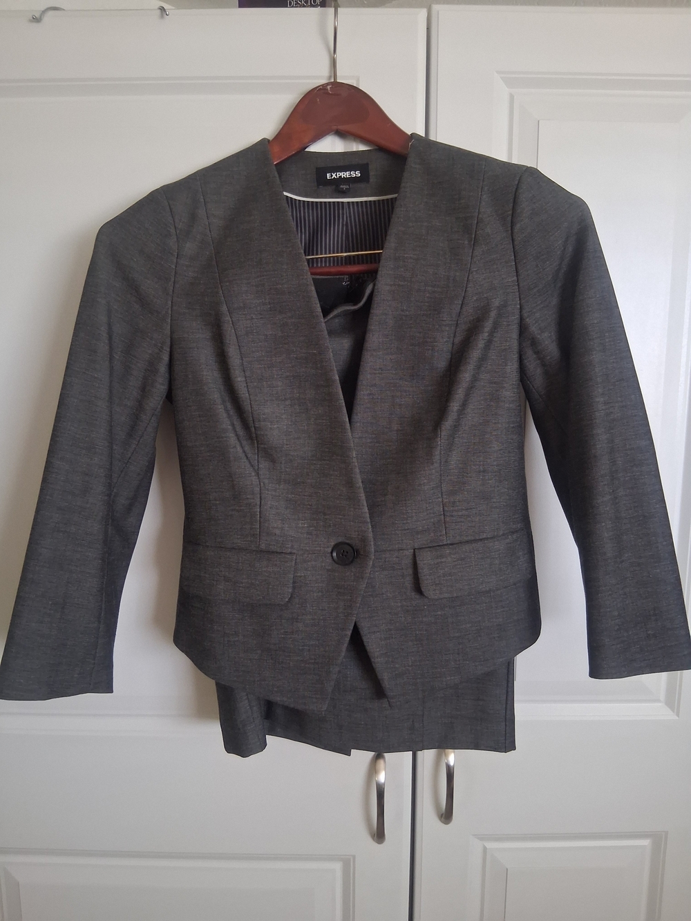 Express Women's Charcoal Gray Single-Button Blazer